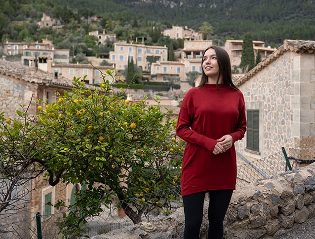 svetry, mikiny a saka